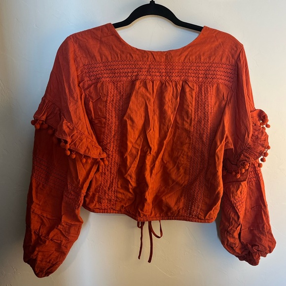 House of Harlow 1960 Peasant Sleeve Bell Sleeve Blouse Rust Orange - Picture 6 of 6